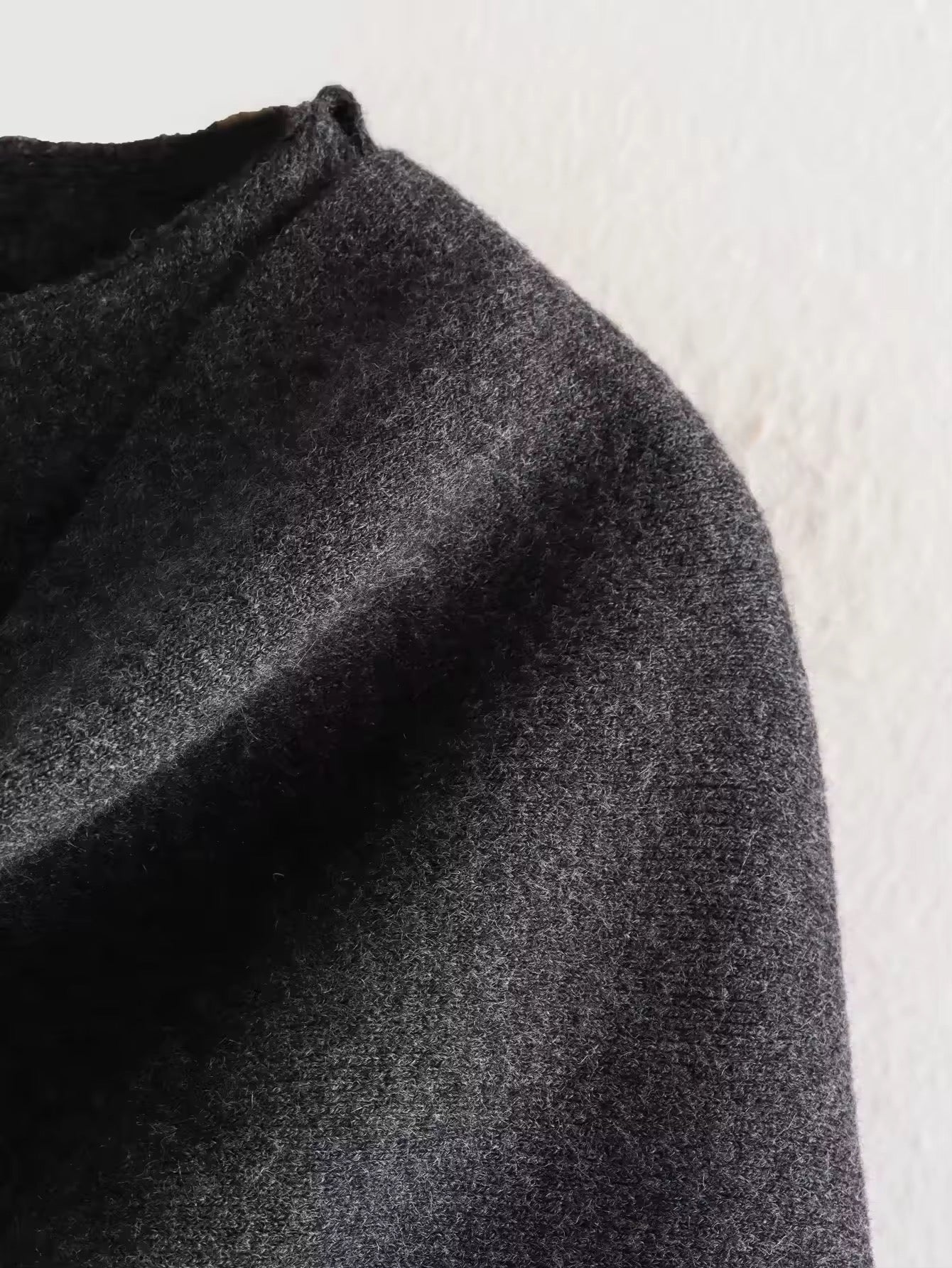 SHARY – Kurz geschnittene Wickeljacke